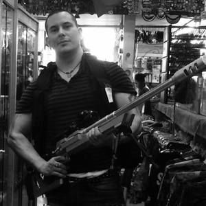 Meet your Posher, Aaron